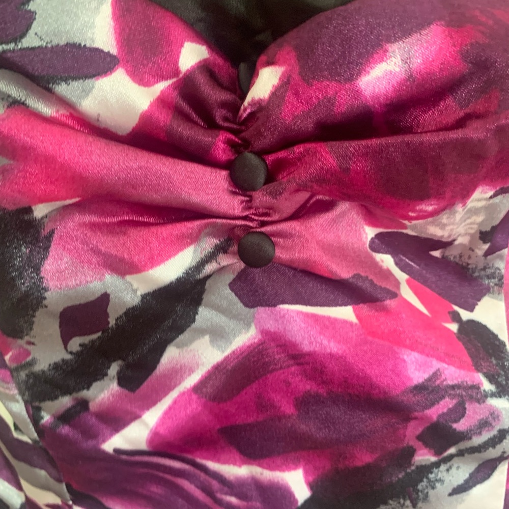 Dress - Picture 5 of 6